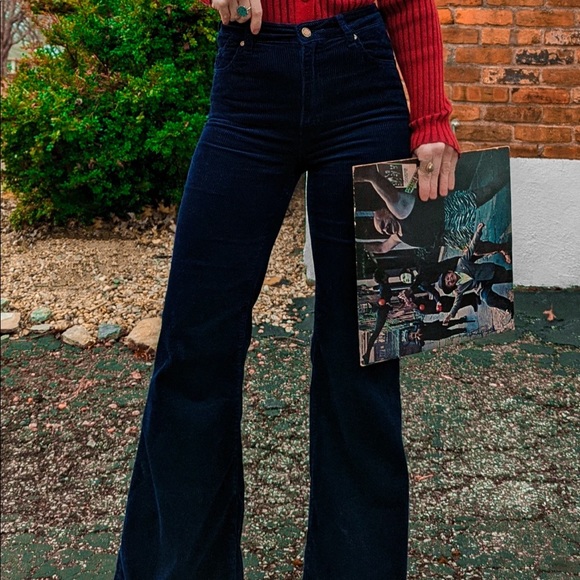 ๐ Rollaโs Eastcoast Corduroy Flares in Midnight Navy - Picture 5 of 15